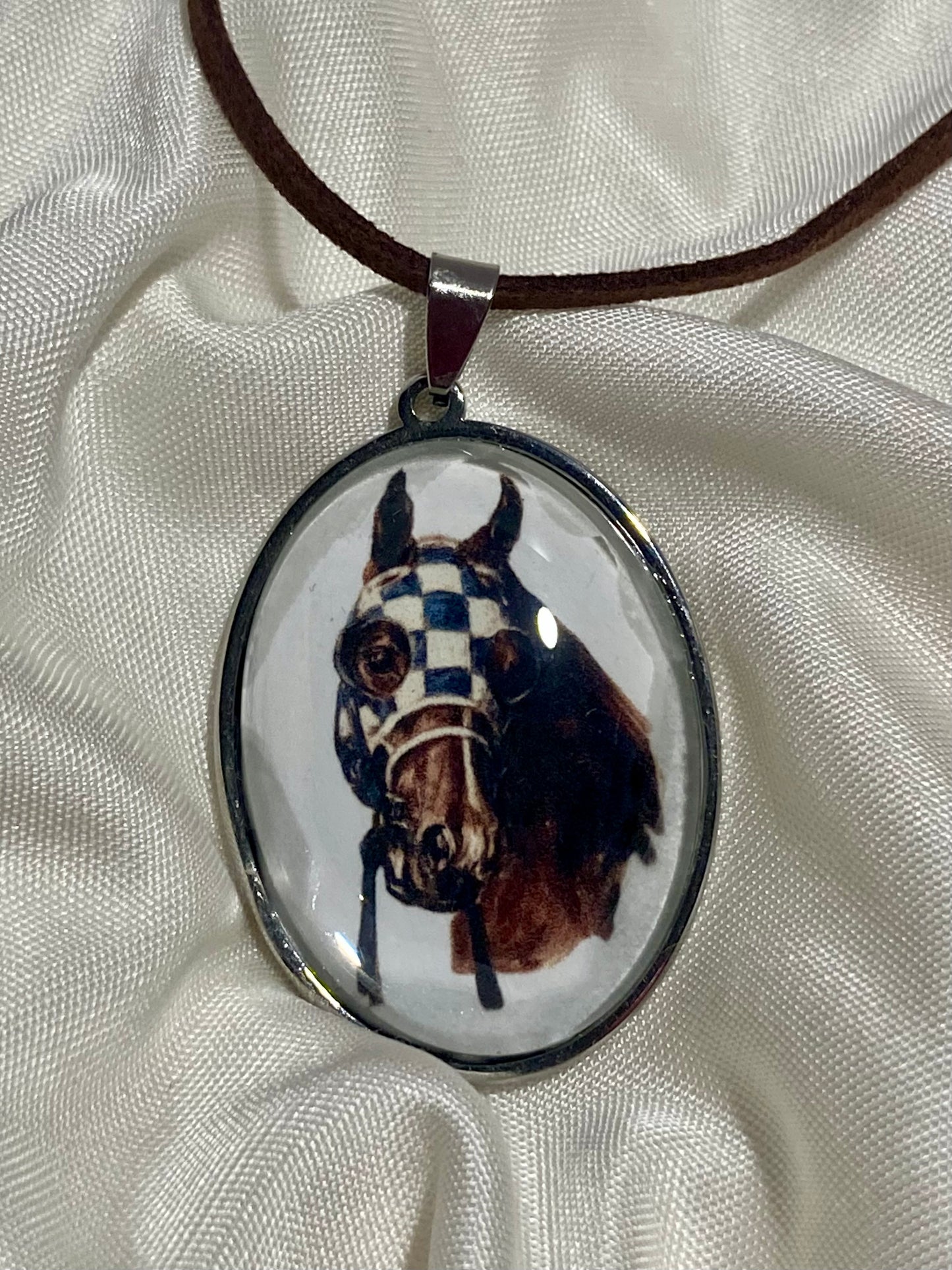 Secretariat Crystal Pendant and 8 x 10 Mini Print