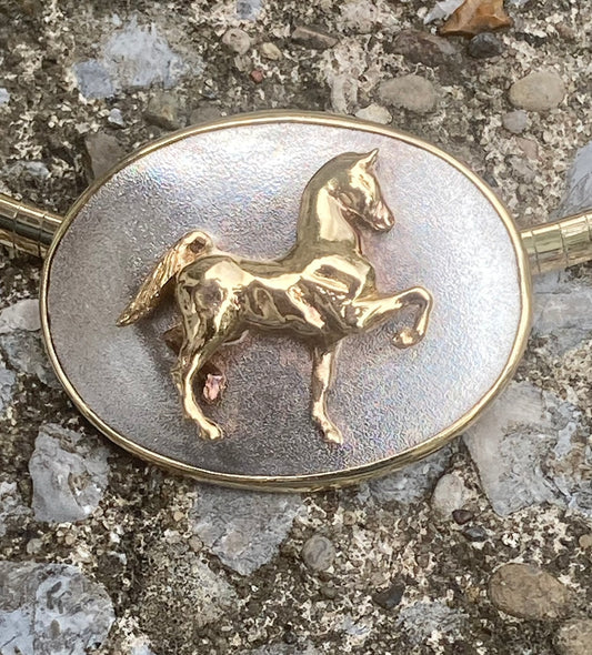 18k Gold Walk-Trot Horse on Silver Disc