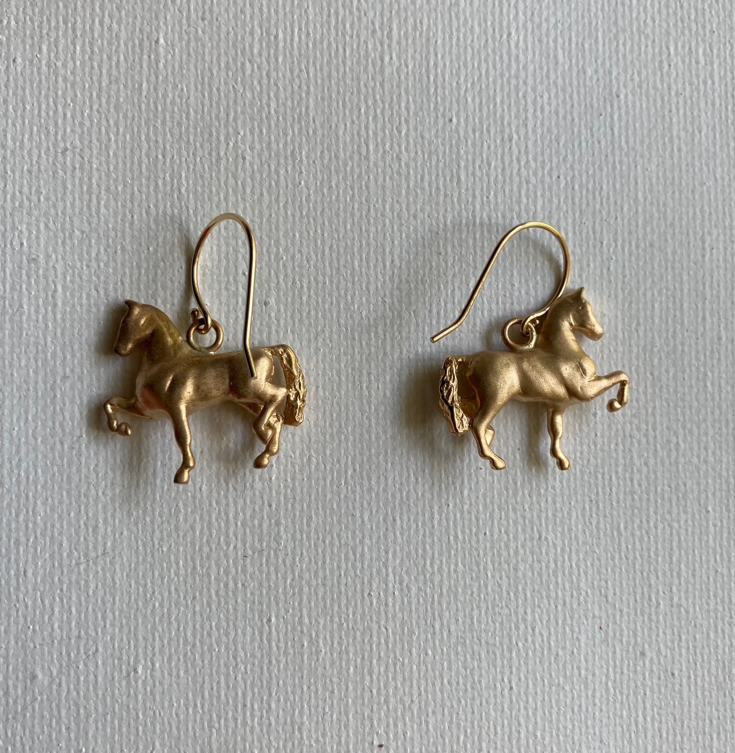 14k Classic Gold Horse Earrings